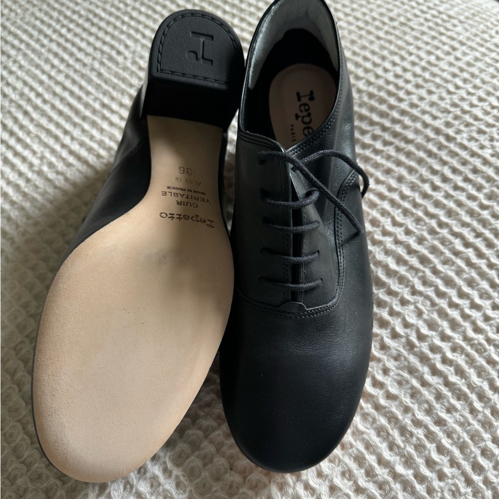 REPETTO
Fado Oxford Shoes In Black